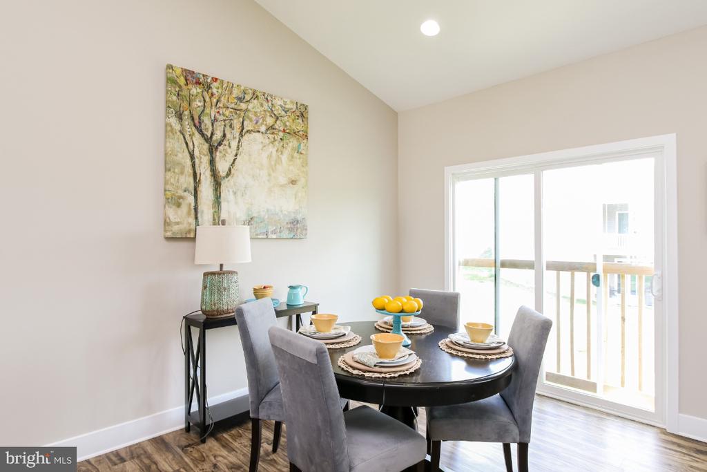 227 SANIBEL WAY
