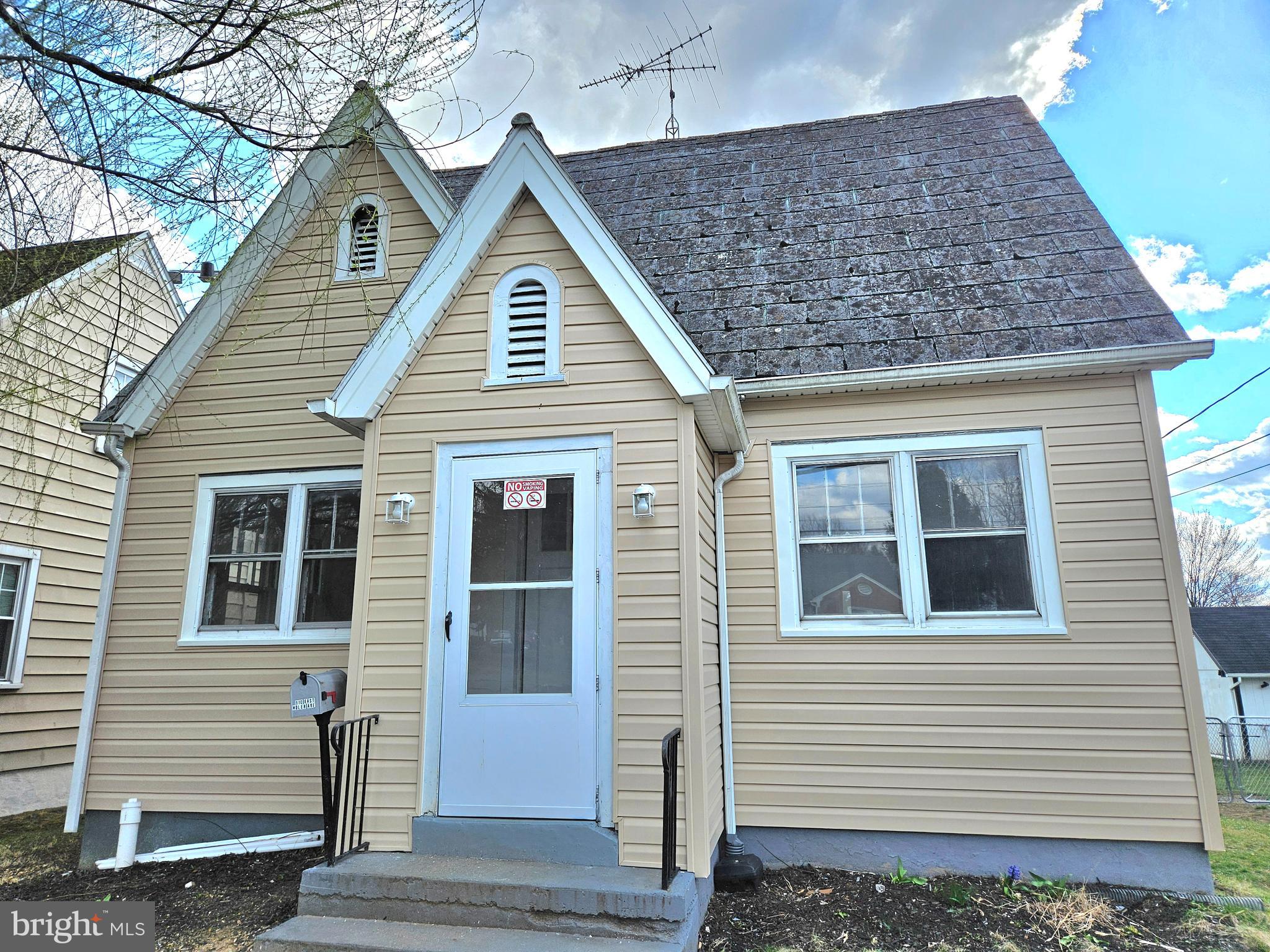 610 E Moler Ave