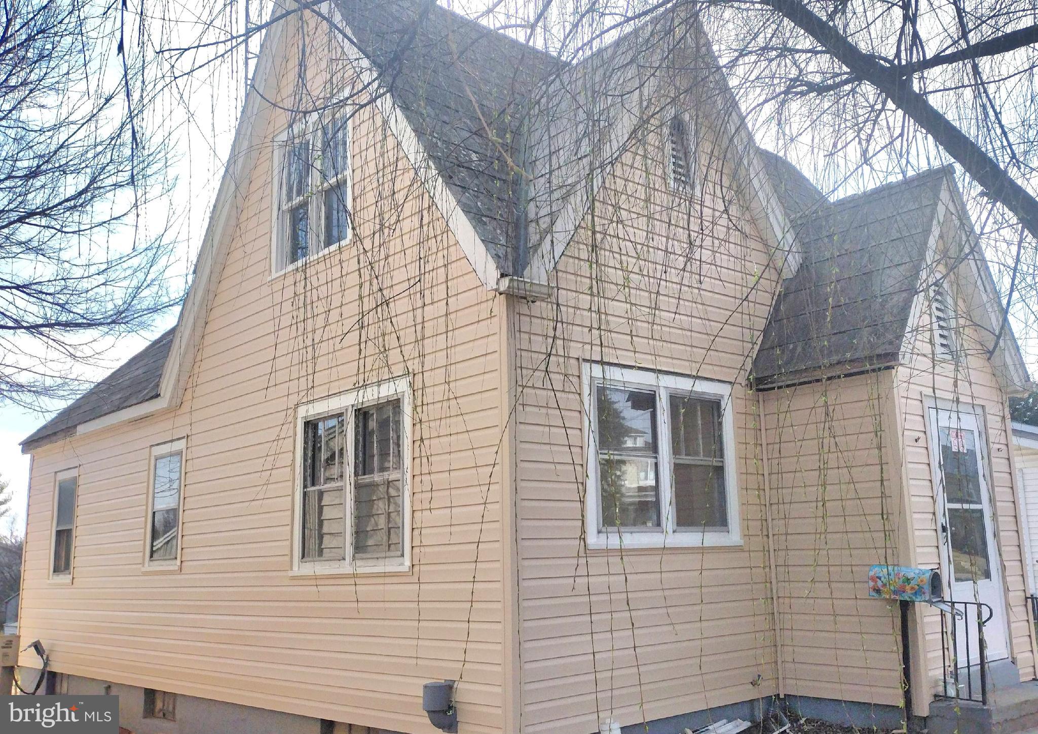 610 E Moler Ave