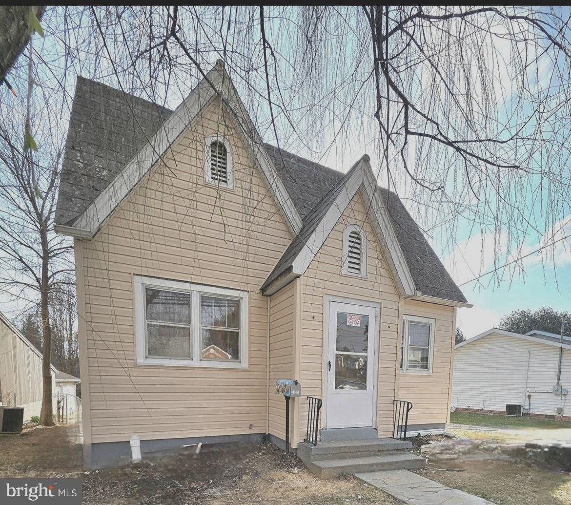 610 E Moler Ave