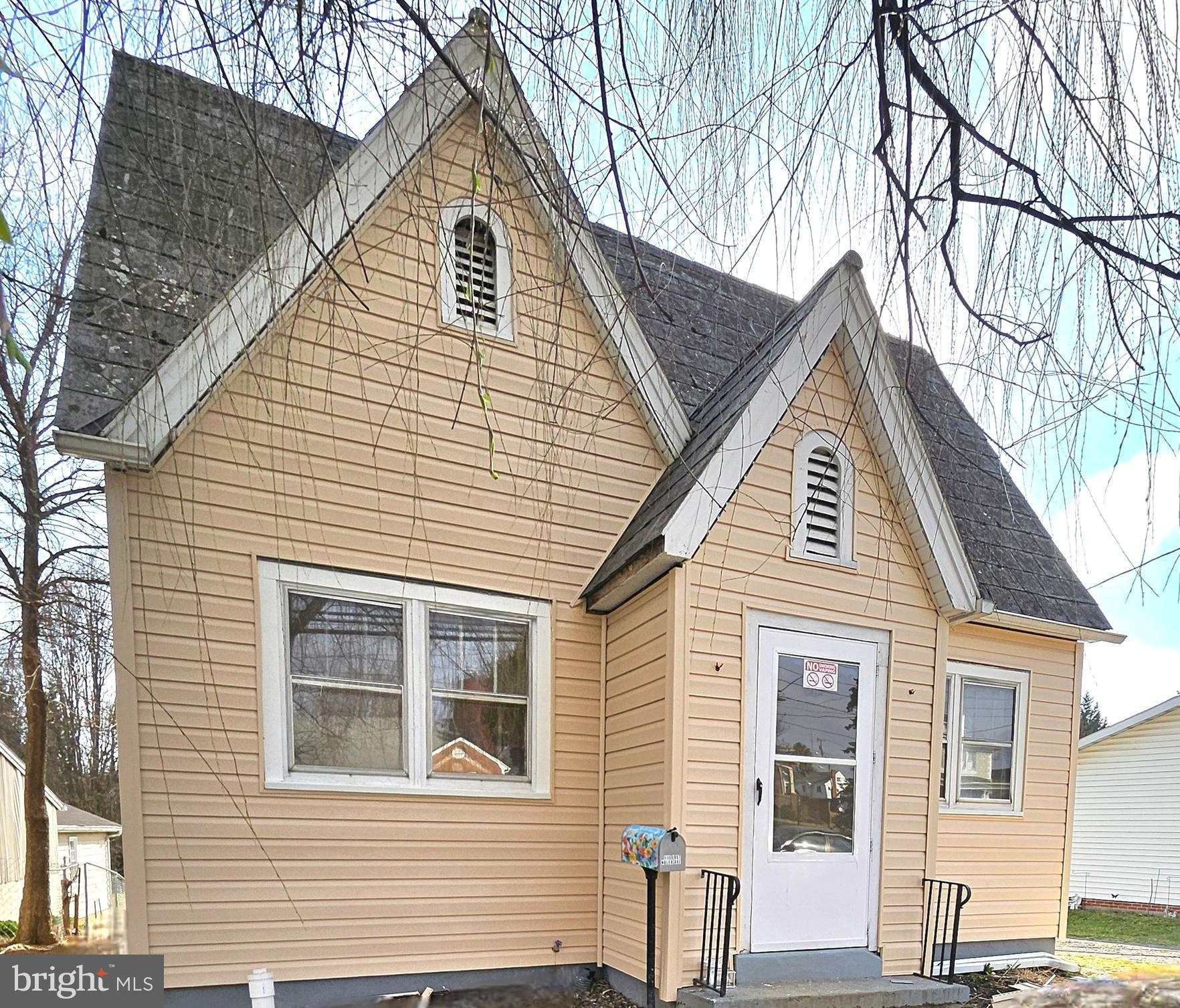 610 E Moler Ave