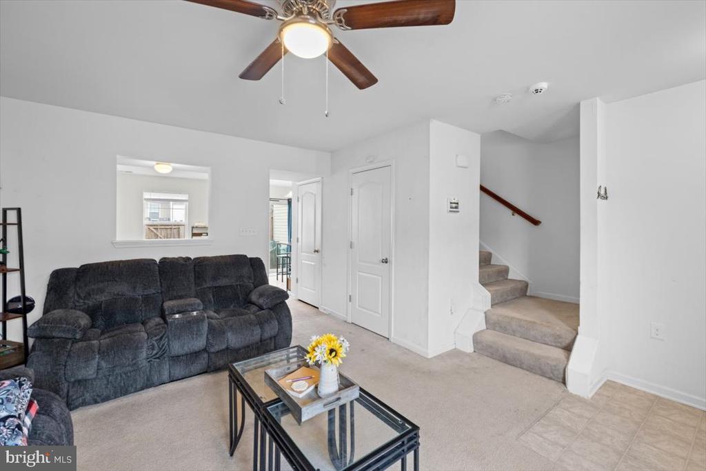 14 Fast View Dr