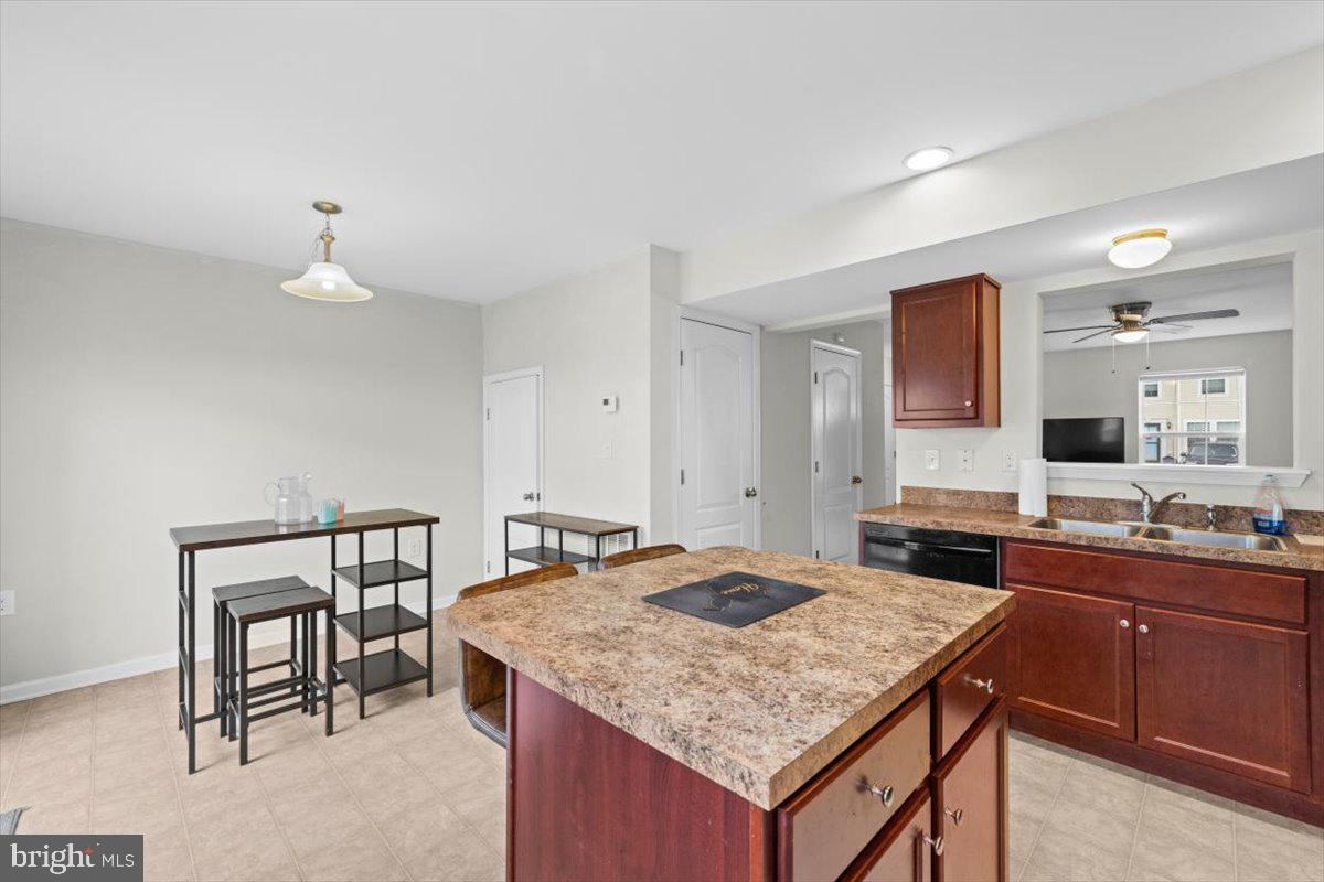 14 Fast View Dr