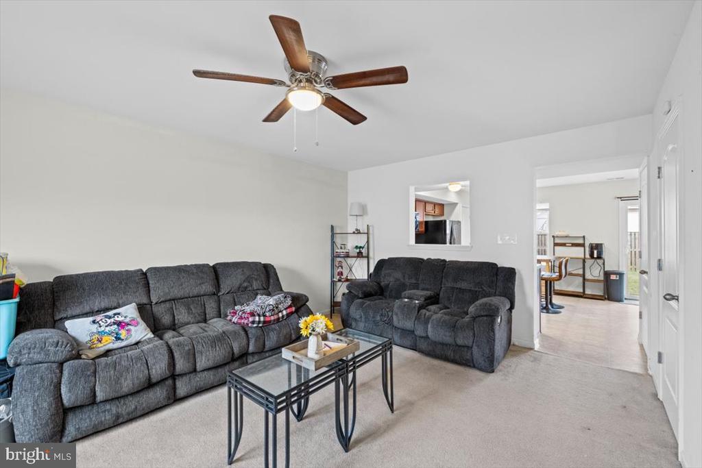 14 Fast View Dr
