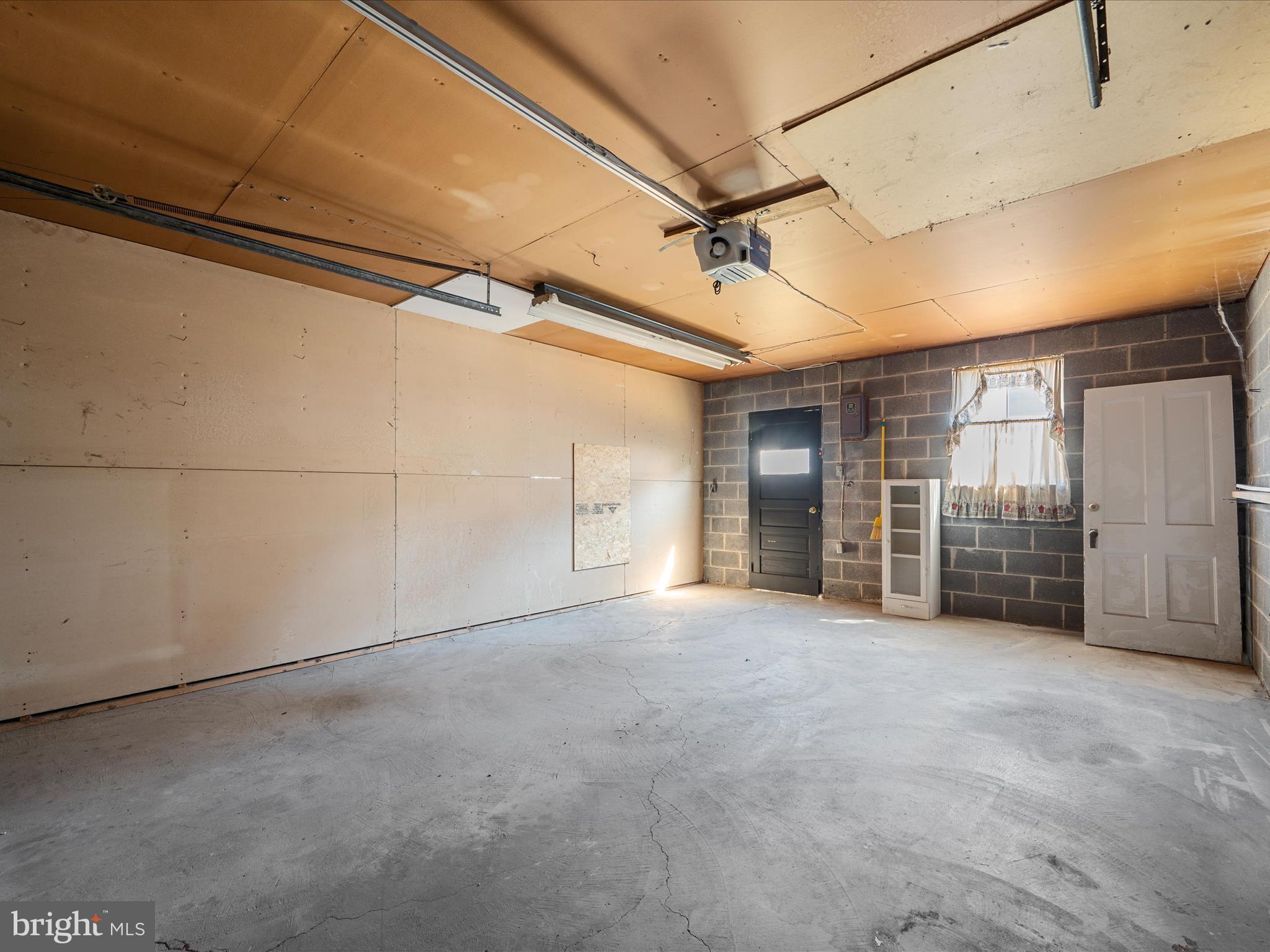 433 FAULKNER AVENUE