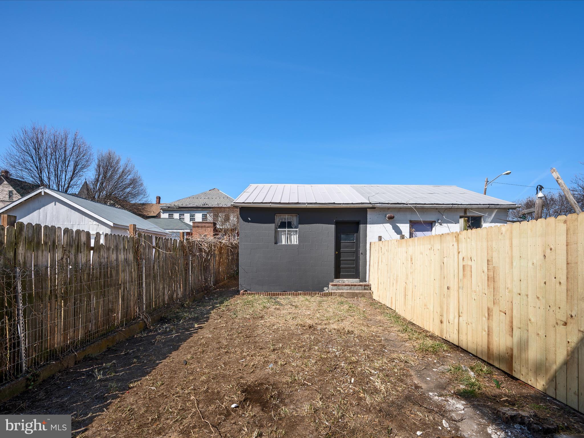 433 FAULKNER AVENUE