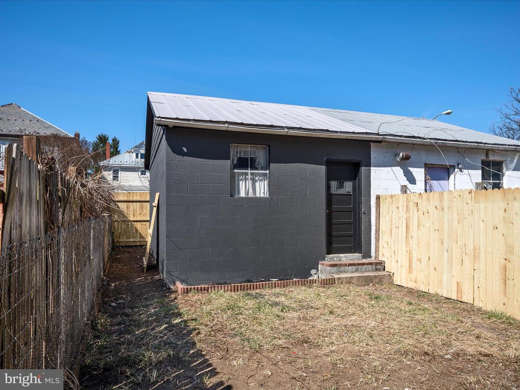 433 FAULKNER AVENUE