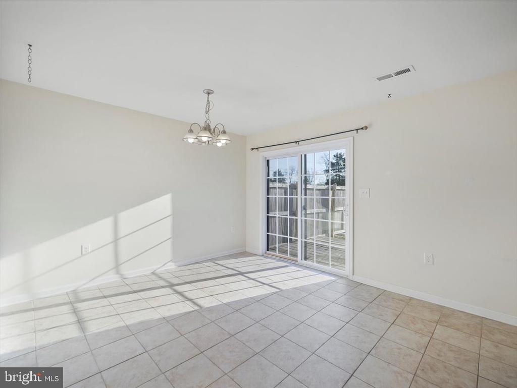 35 Montague Way