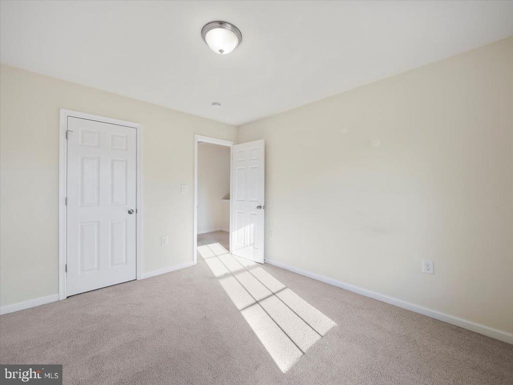 35 Montague Way
