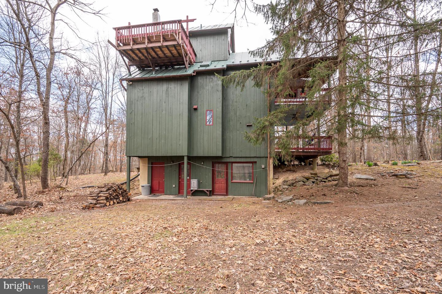 395 Zig Zag Ln