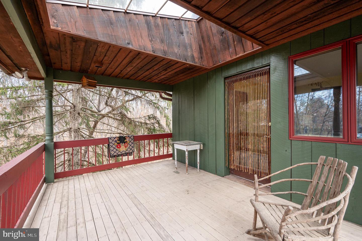 395 Zig Zag Ln