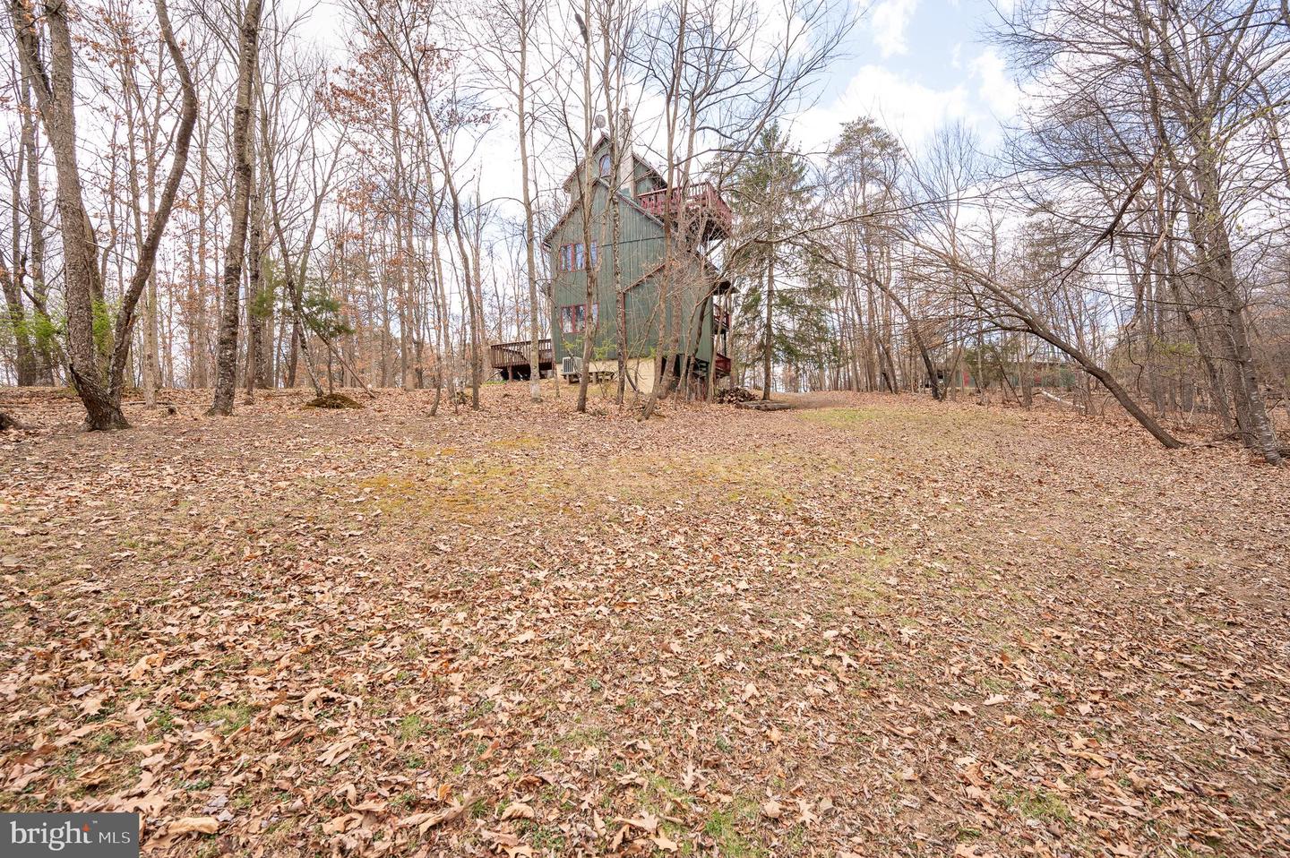 395 Zig Zag Ln