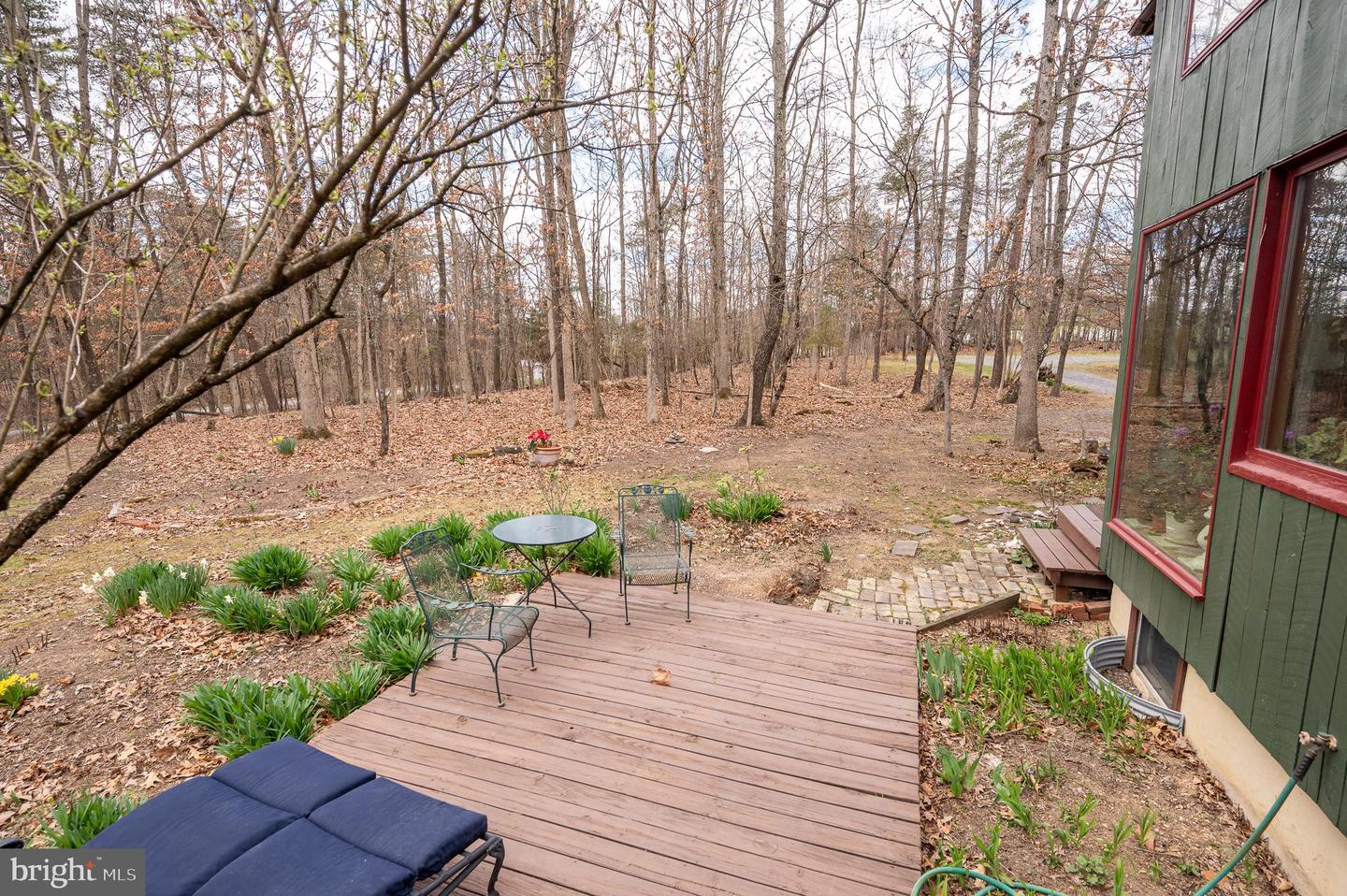 395 Zig Zag Ln