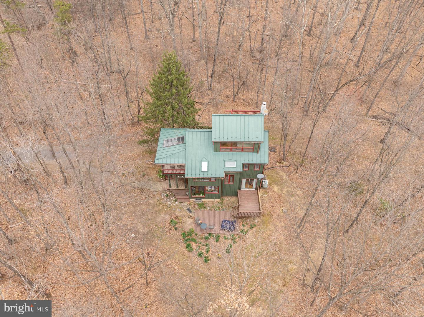 395 Zig Zag Ln