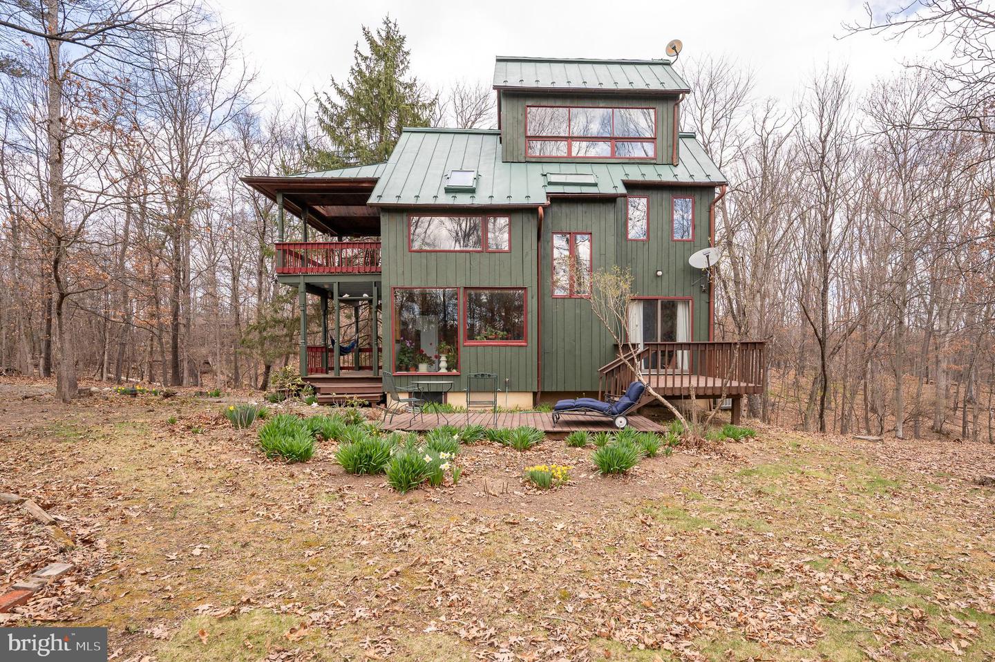 395 Zig Zag Ln
