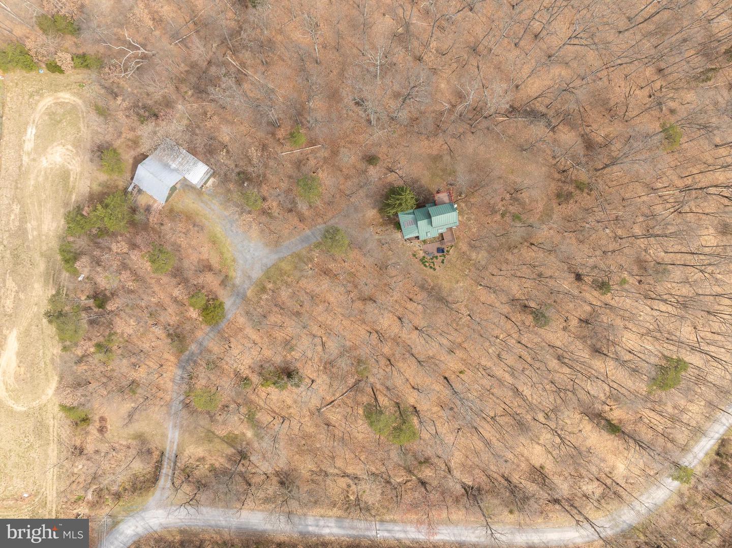 395 Zig Zag Ln