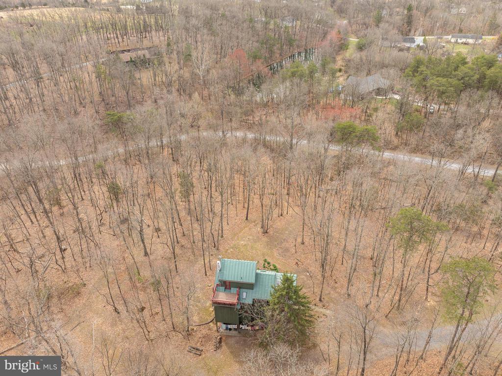 395 Zig Zag Ln