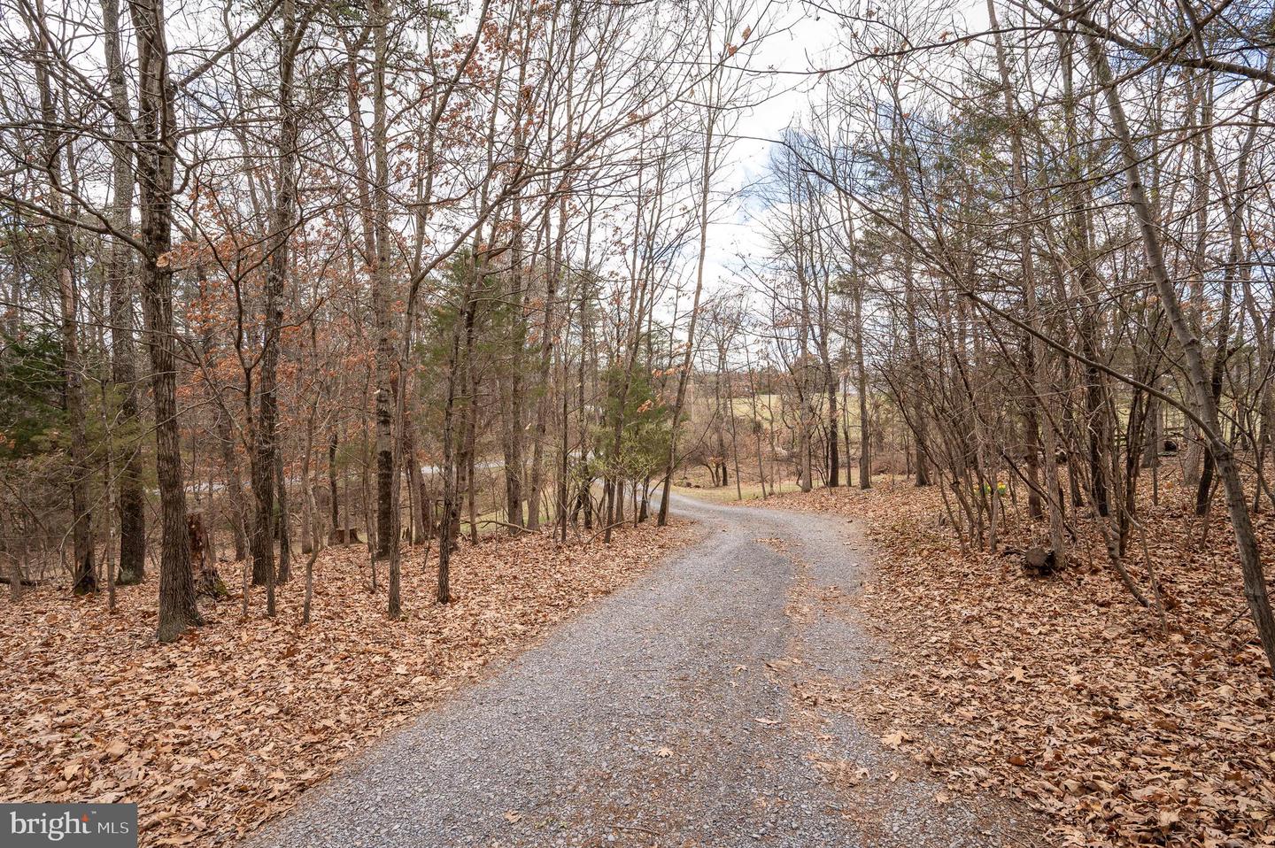 395 Zig Zag Ln
