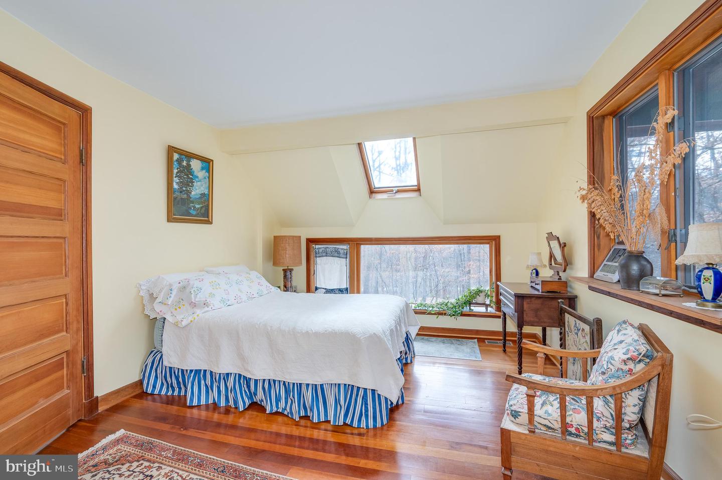 395 Zig Zag Ln