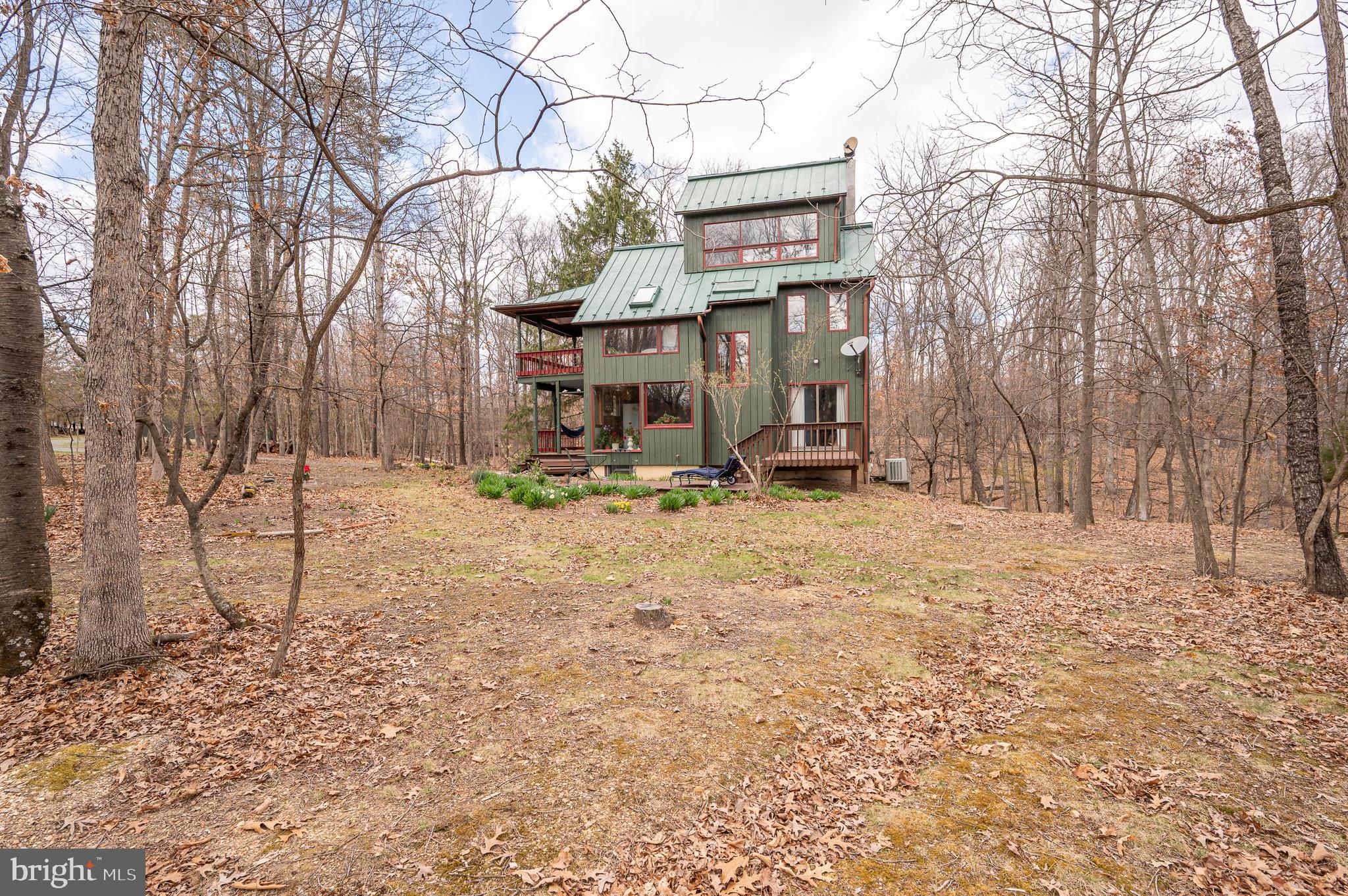395 Zig Zag Ln