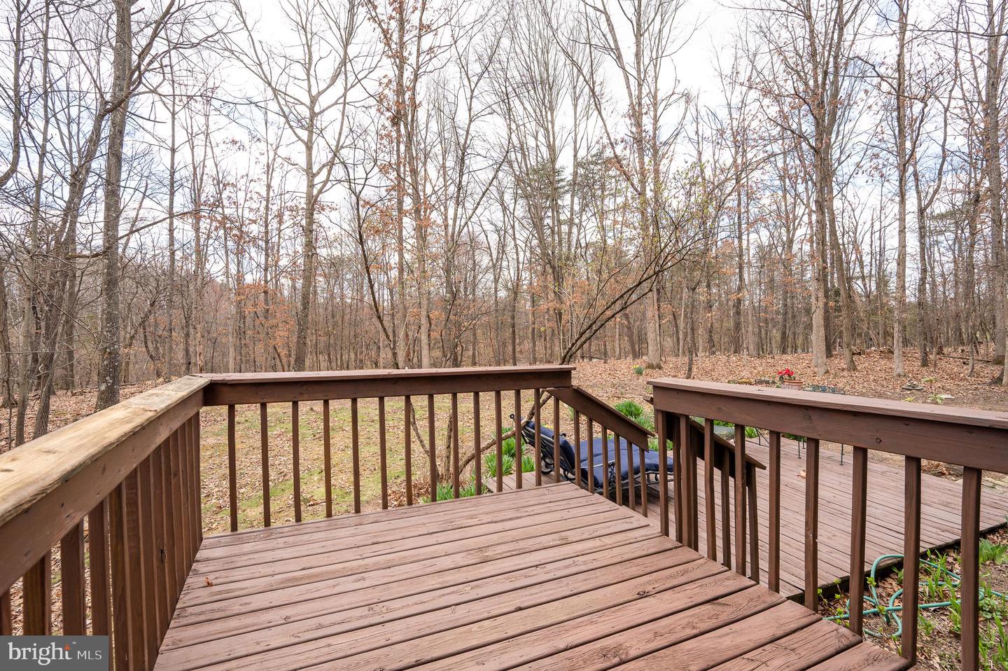 395 Zig Zag Ln