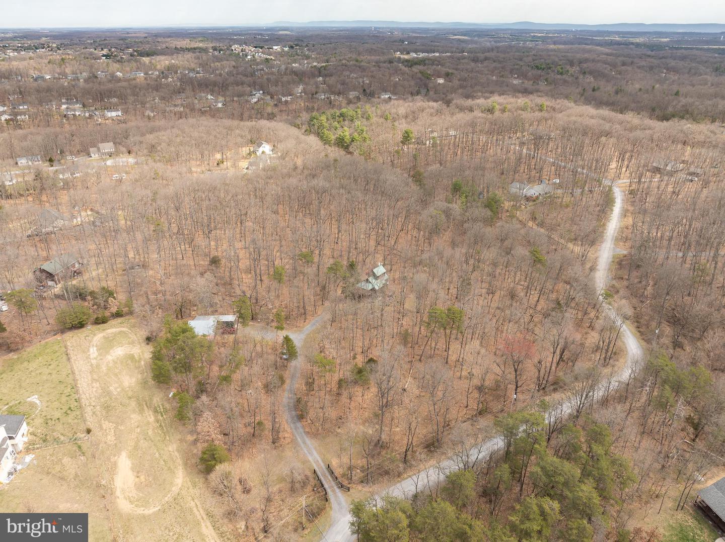 395 Zig Zag Ln