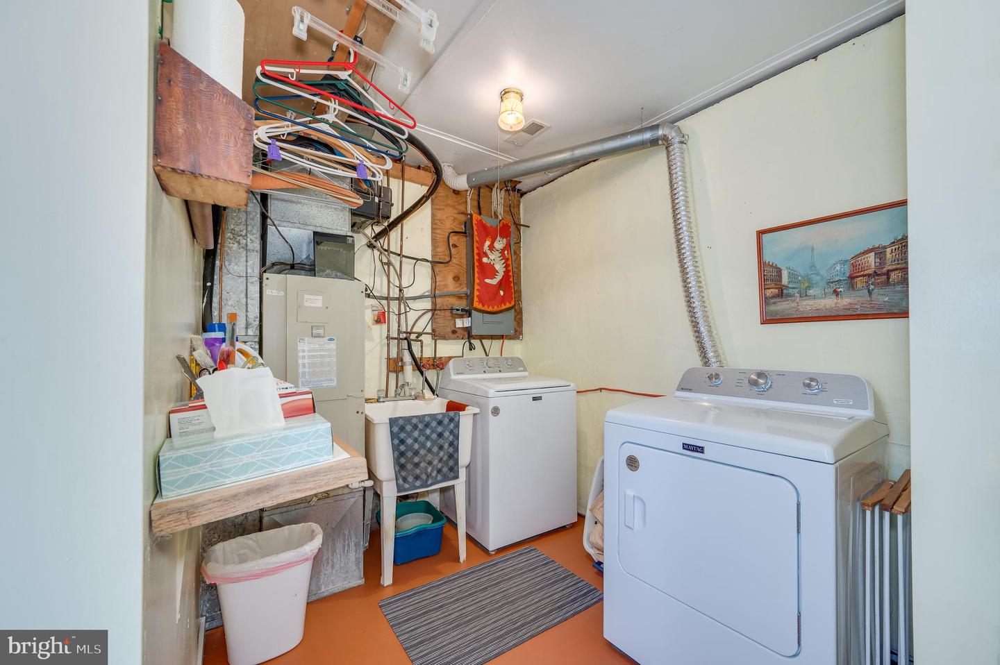 395 Zig Zag Ln