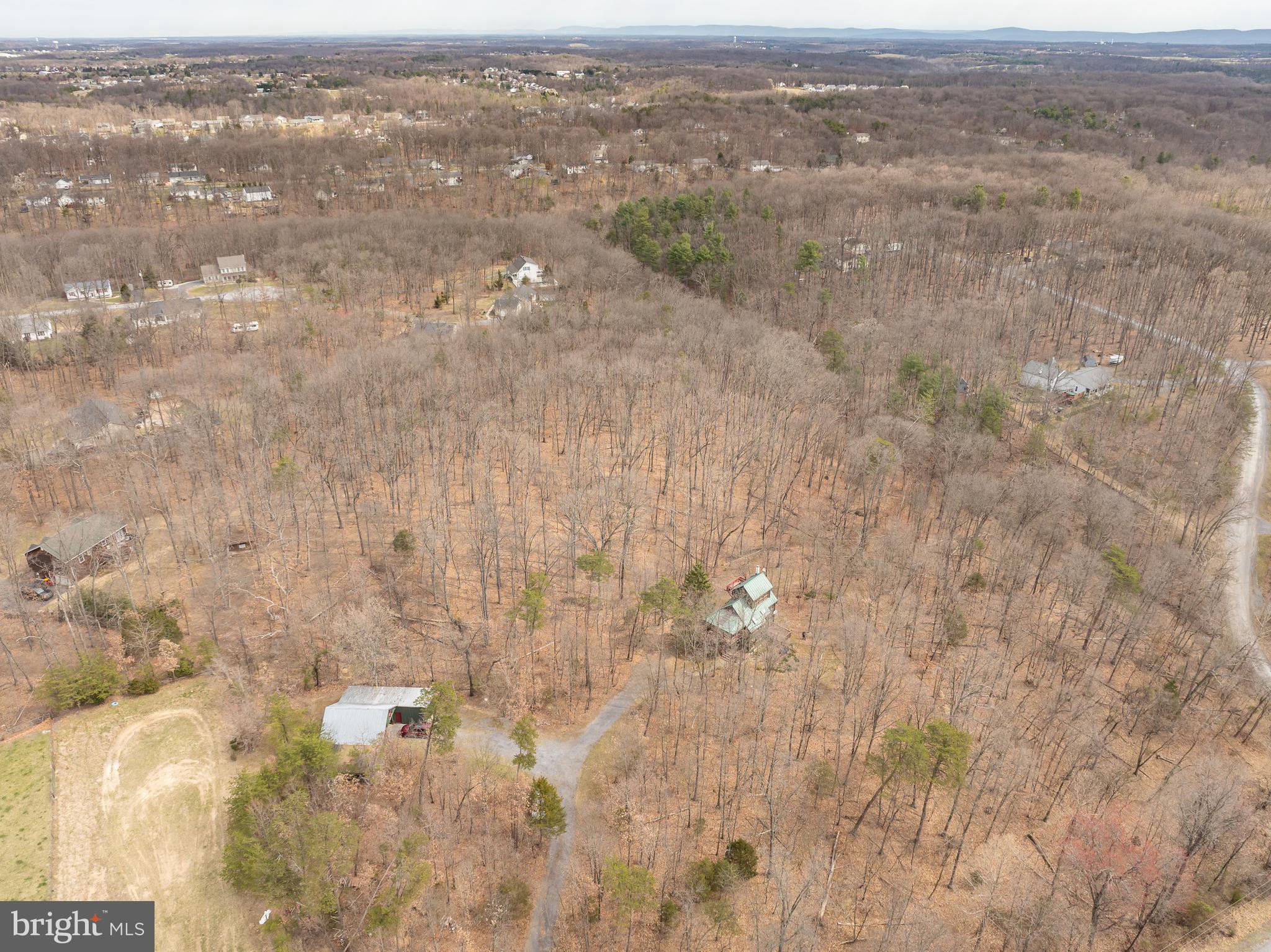 395 Zig Zag Ln