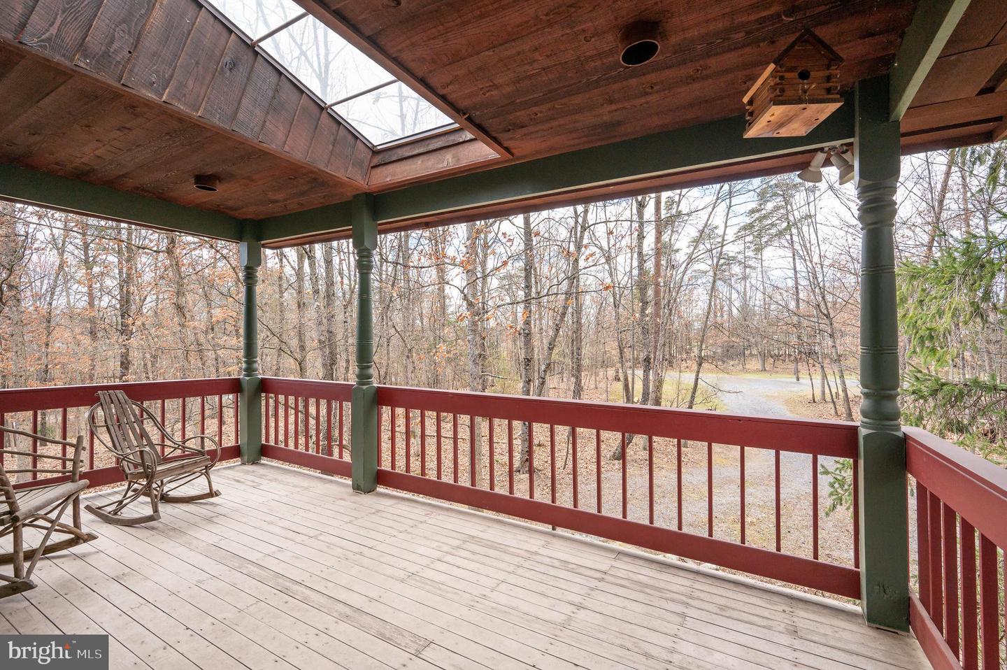 395 Zig Zag Ln