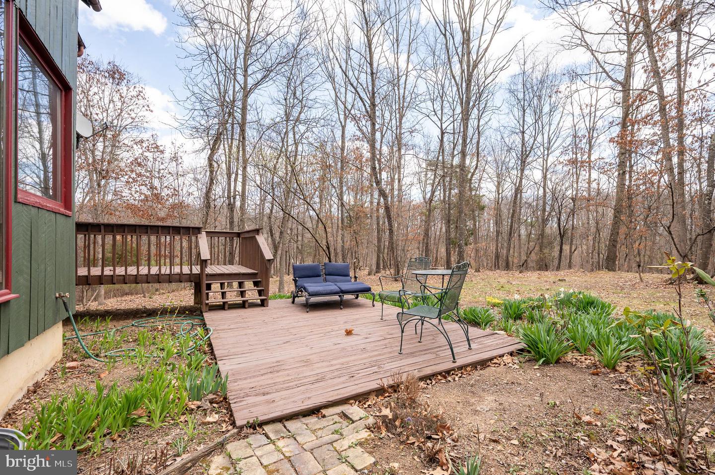 395 Zig Zag Ln