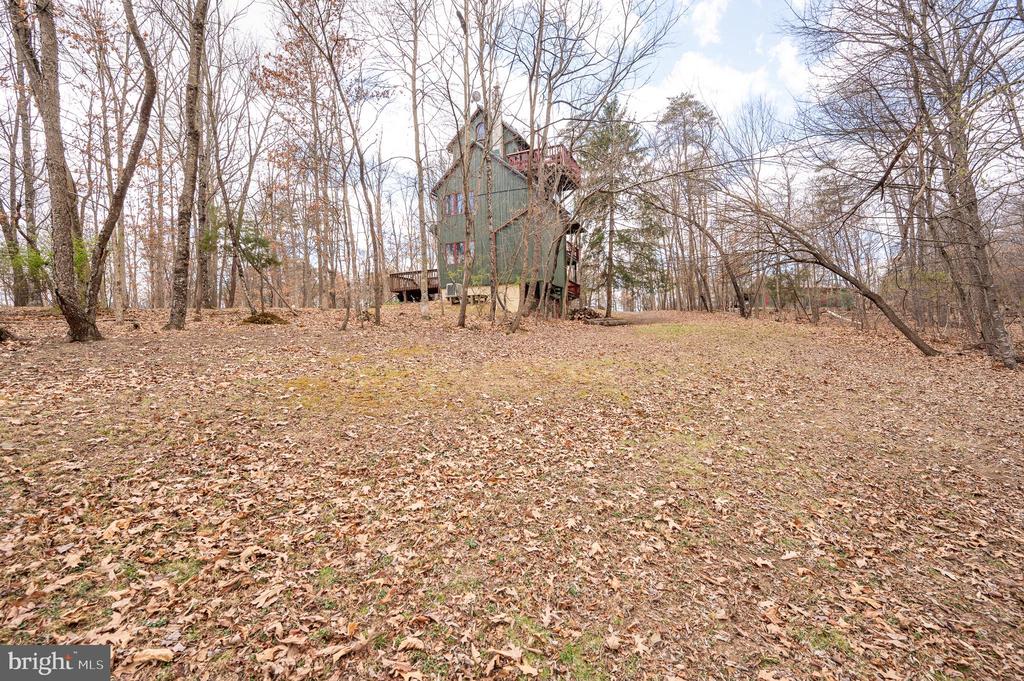 395 Zig Zag Ln
