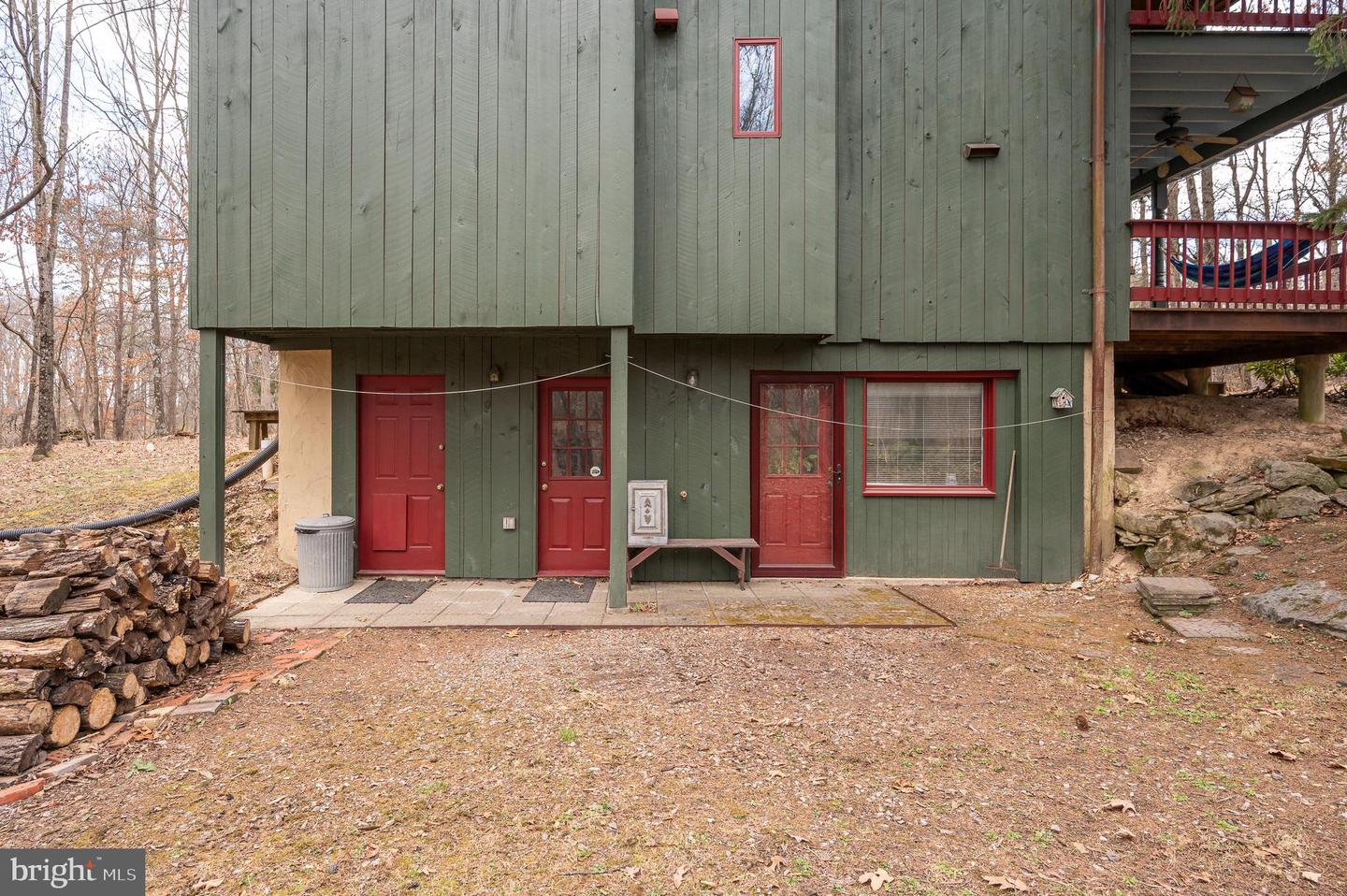 395 Zig Zag Ln