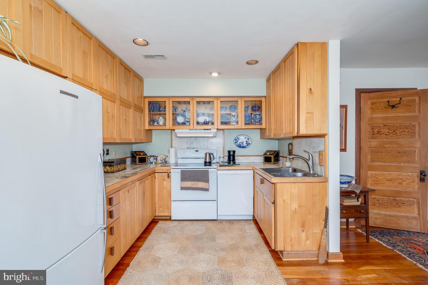395 Zig Zag Ln