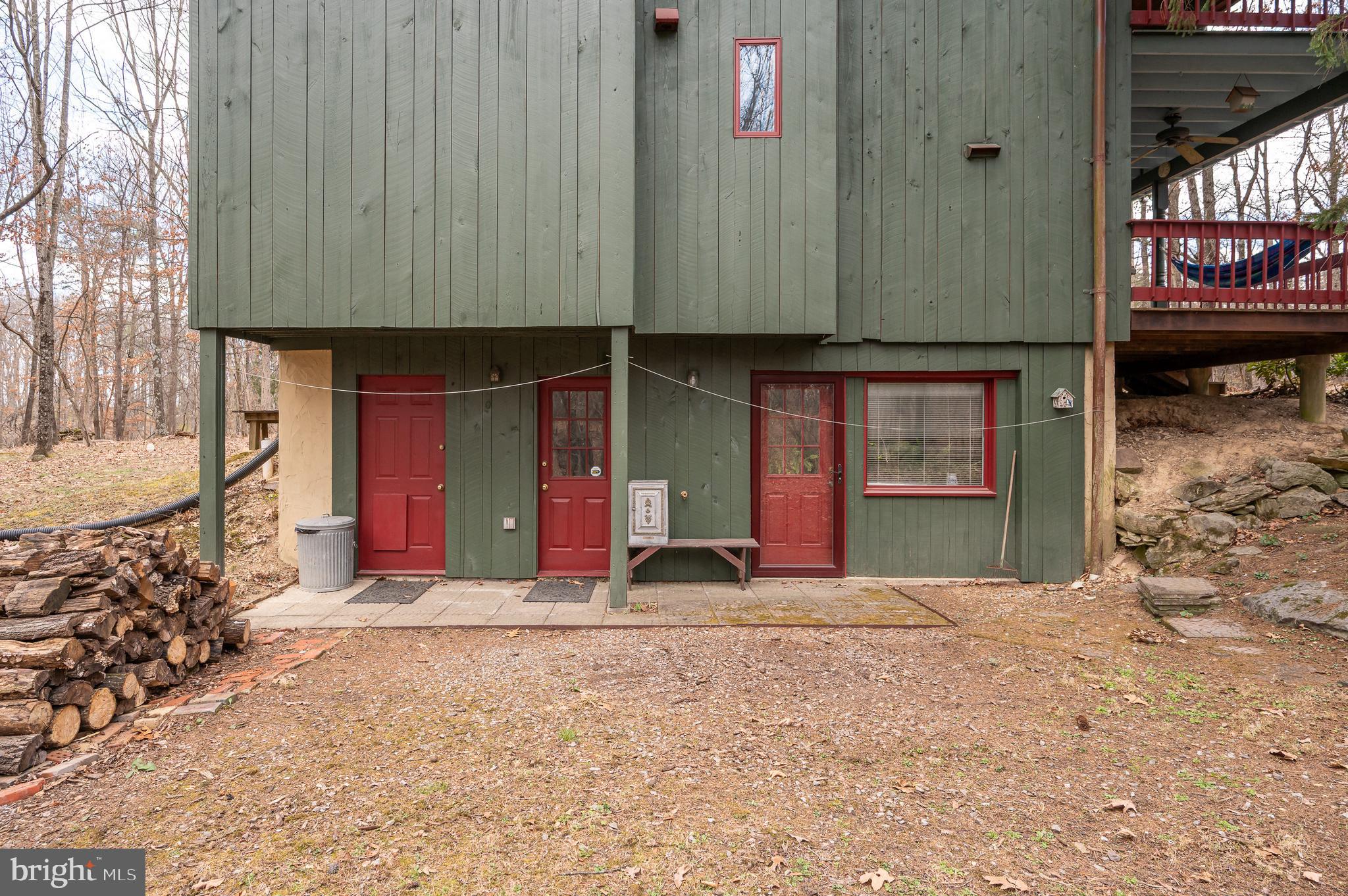 395 Zig Zag Ln