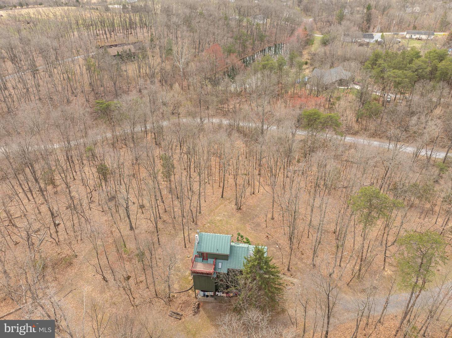 395 Zig Zag Ln