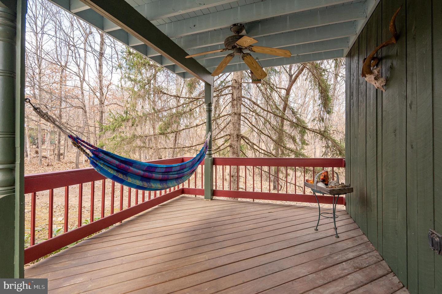 395 Zig Zag Ln