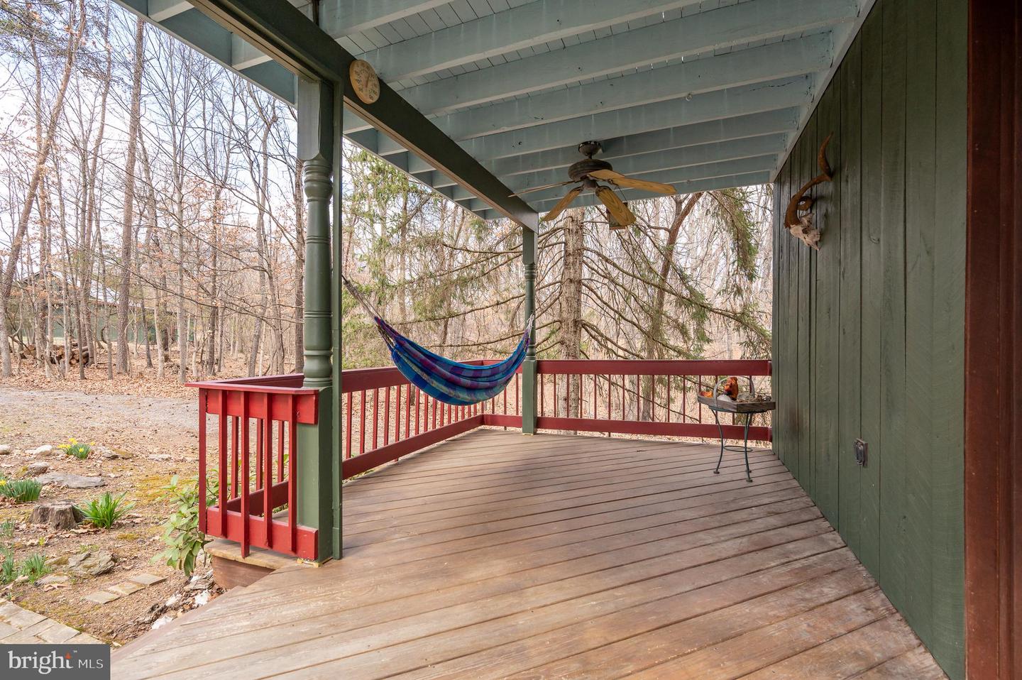 395 Zig Zag Ln
