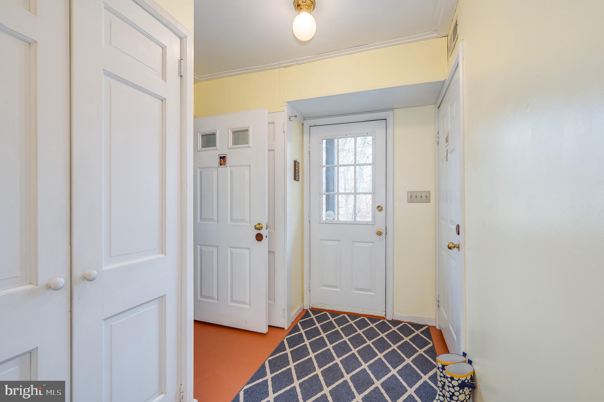395 Zig Zag Ln