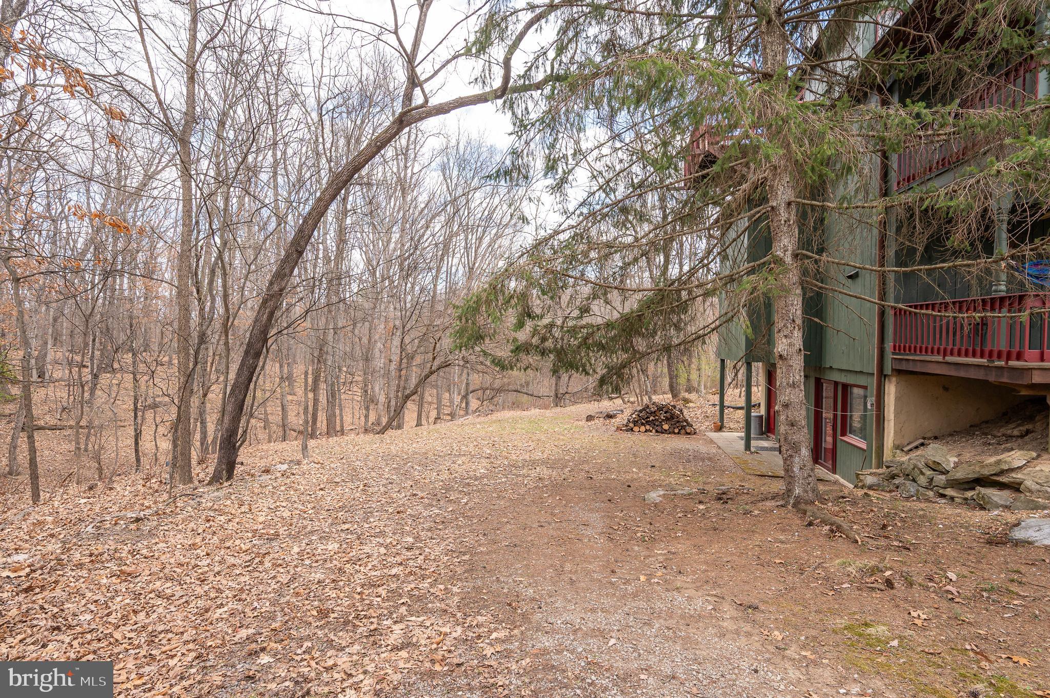 395 Zig Zag Ln
