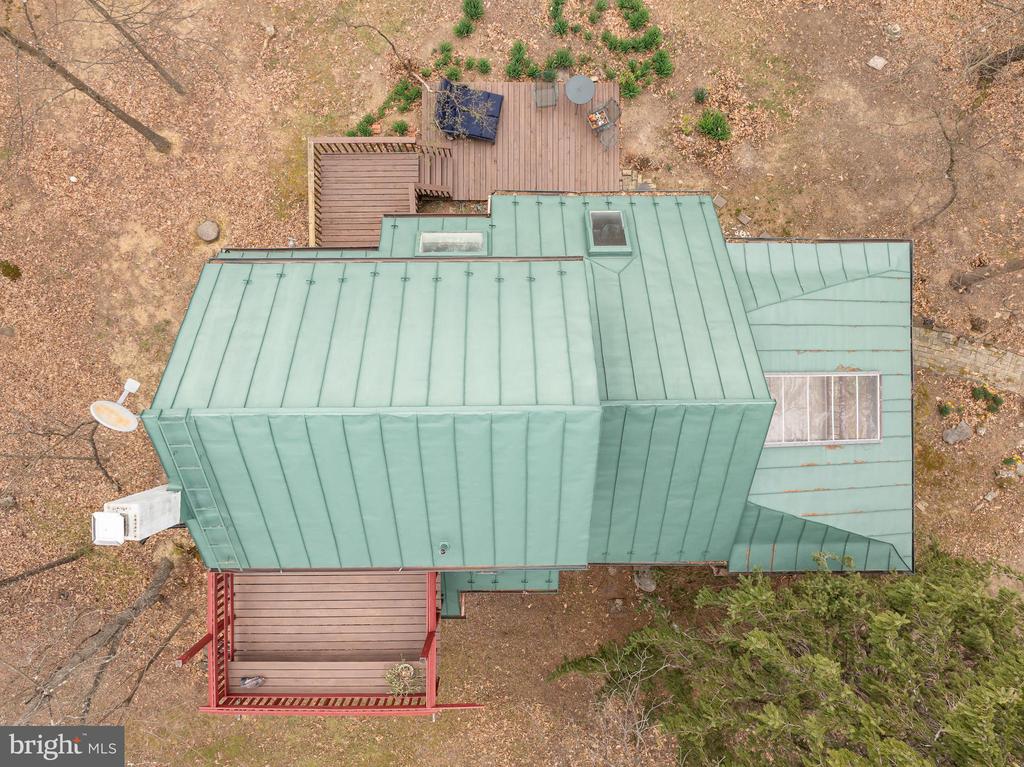 395 Zig Zag Ln