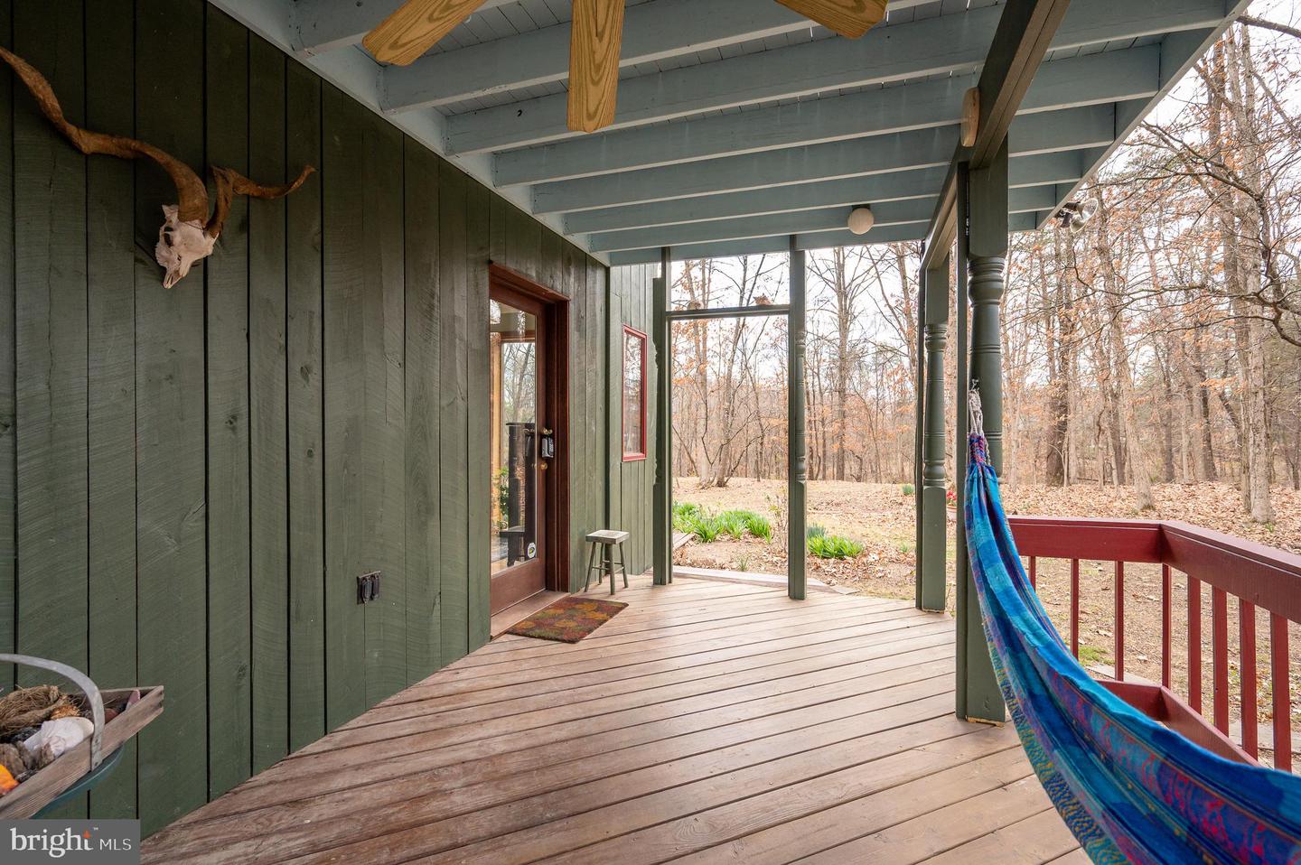 395 Zig Zag Ln