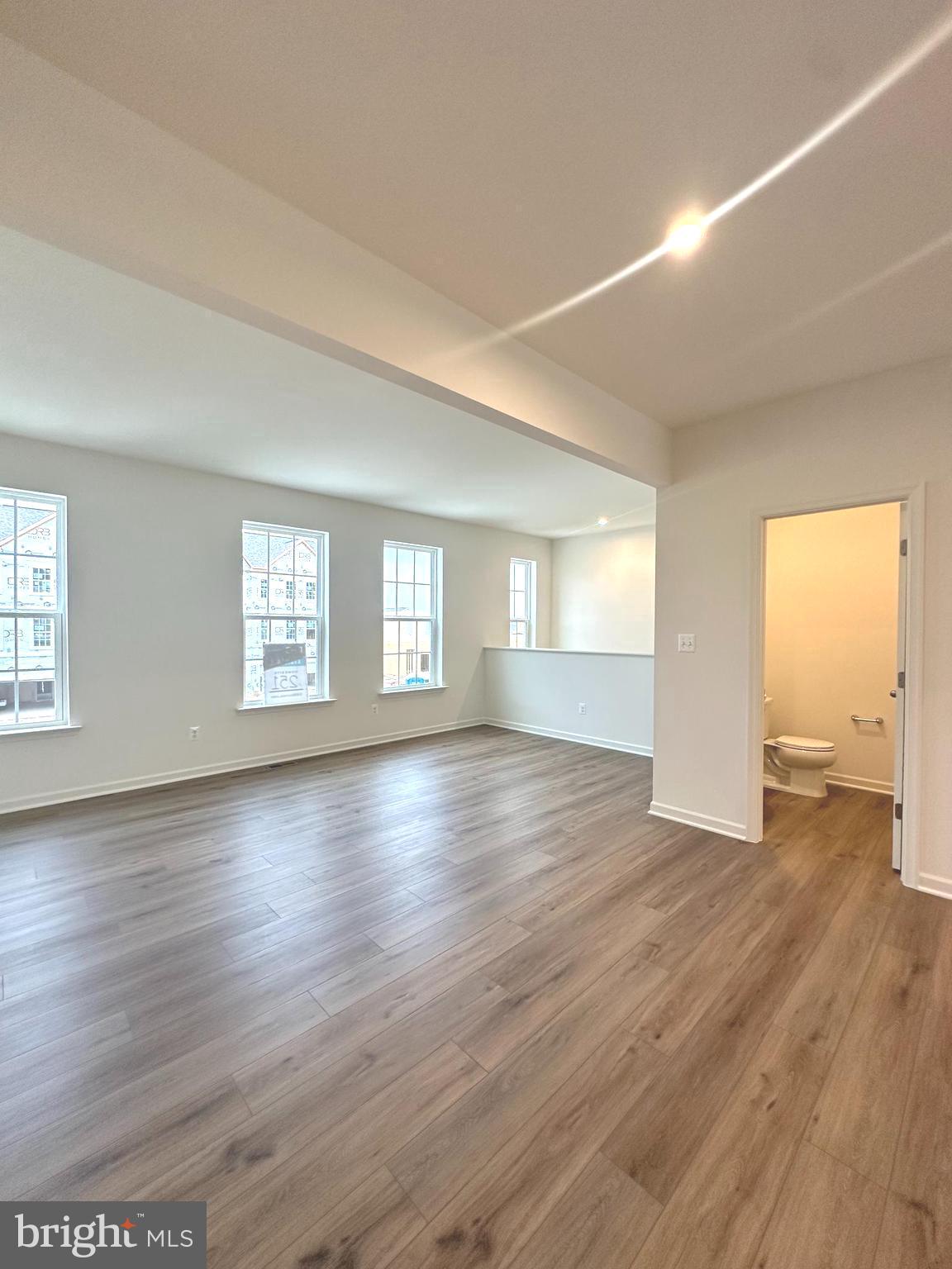 93 STAFFORD PL