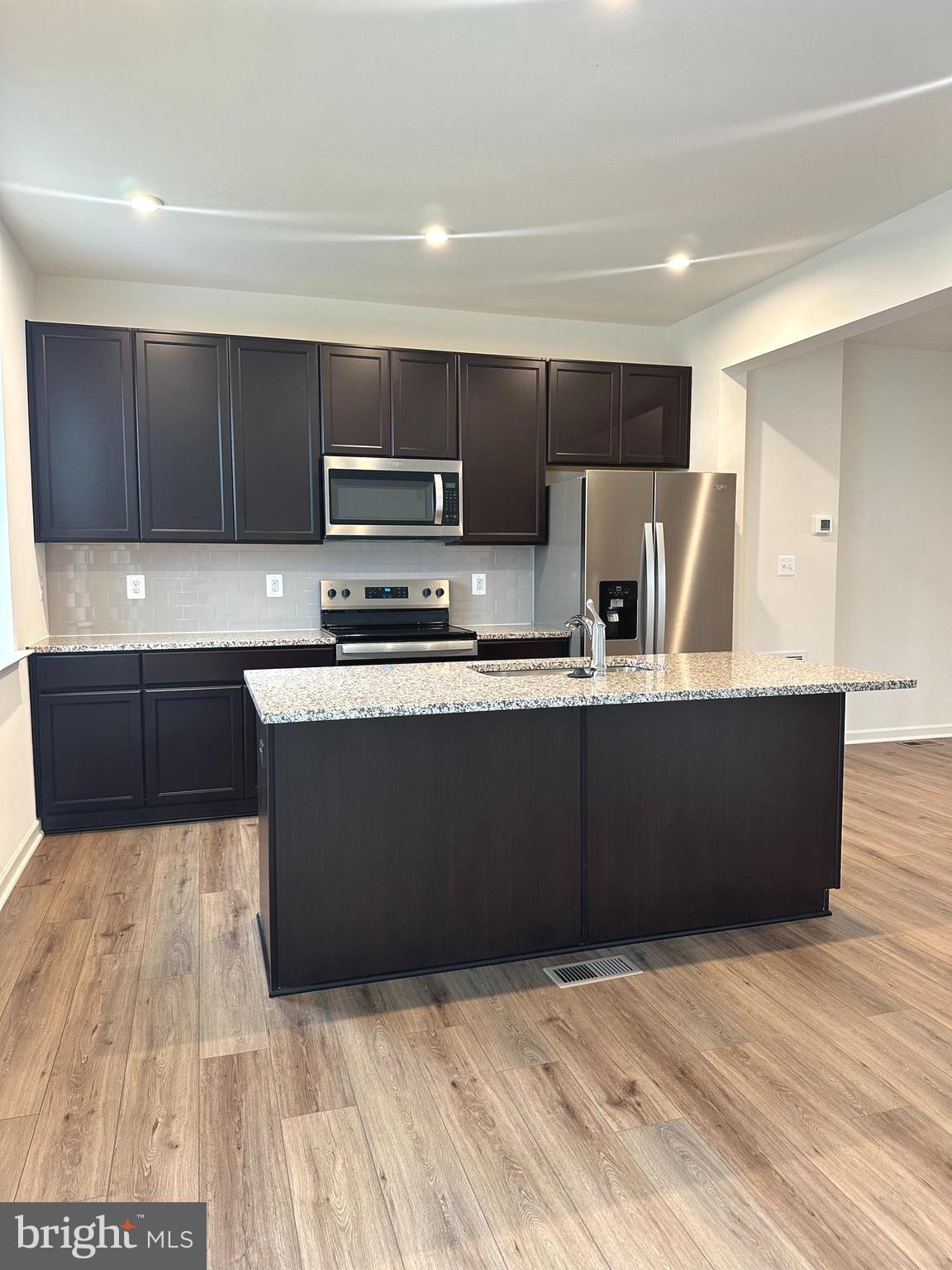 93 STAFFORD PL