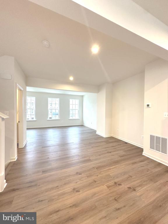 89 STAFFORD PL