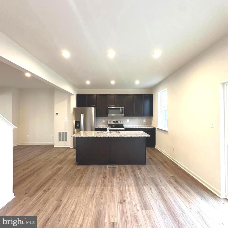89 STAFFORD PL