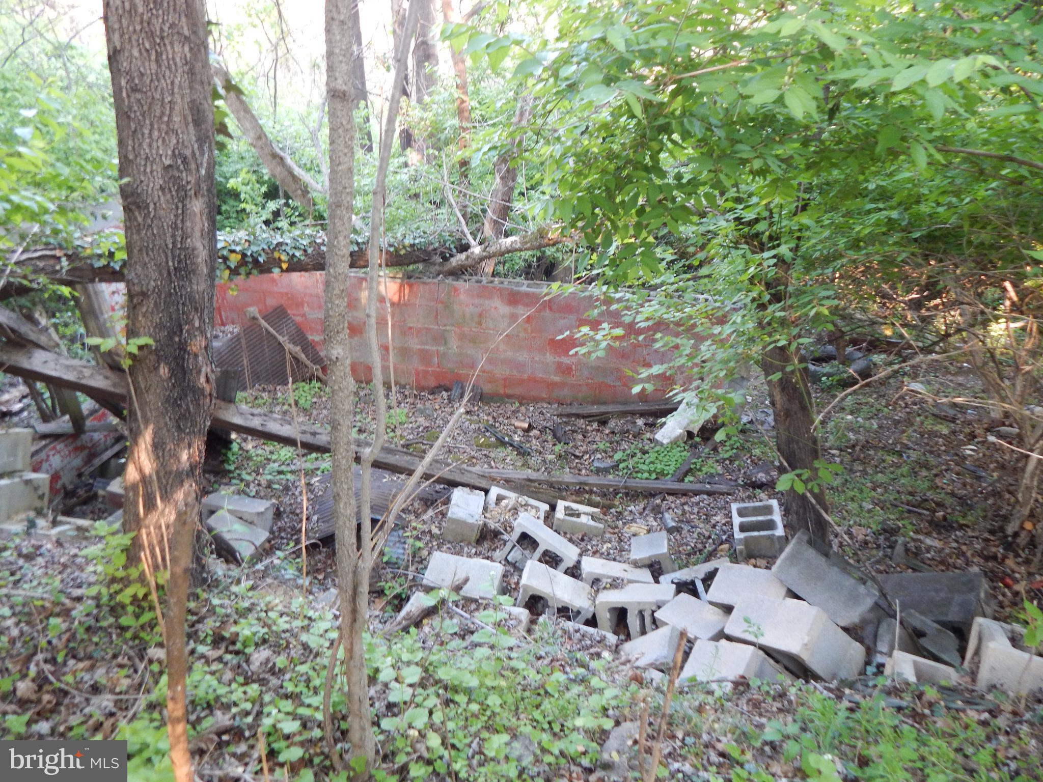 Lot 93 Siebert St