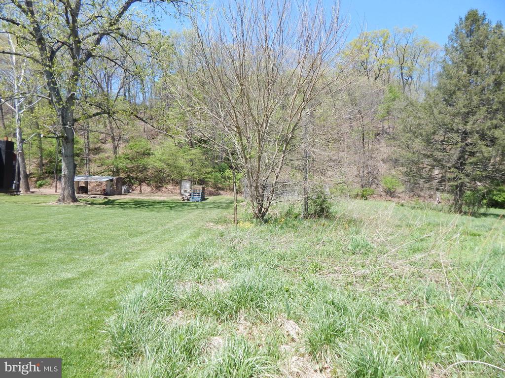 746 Puffenburger Ln
