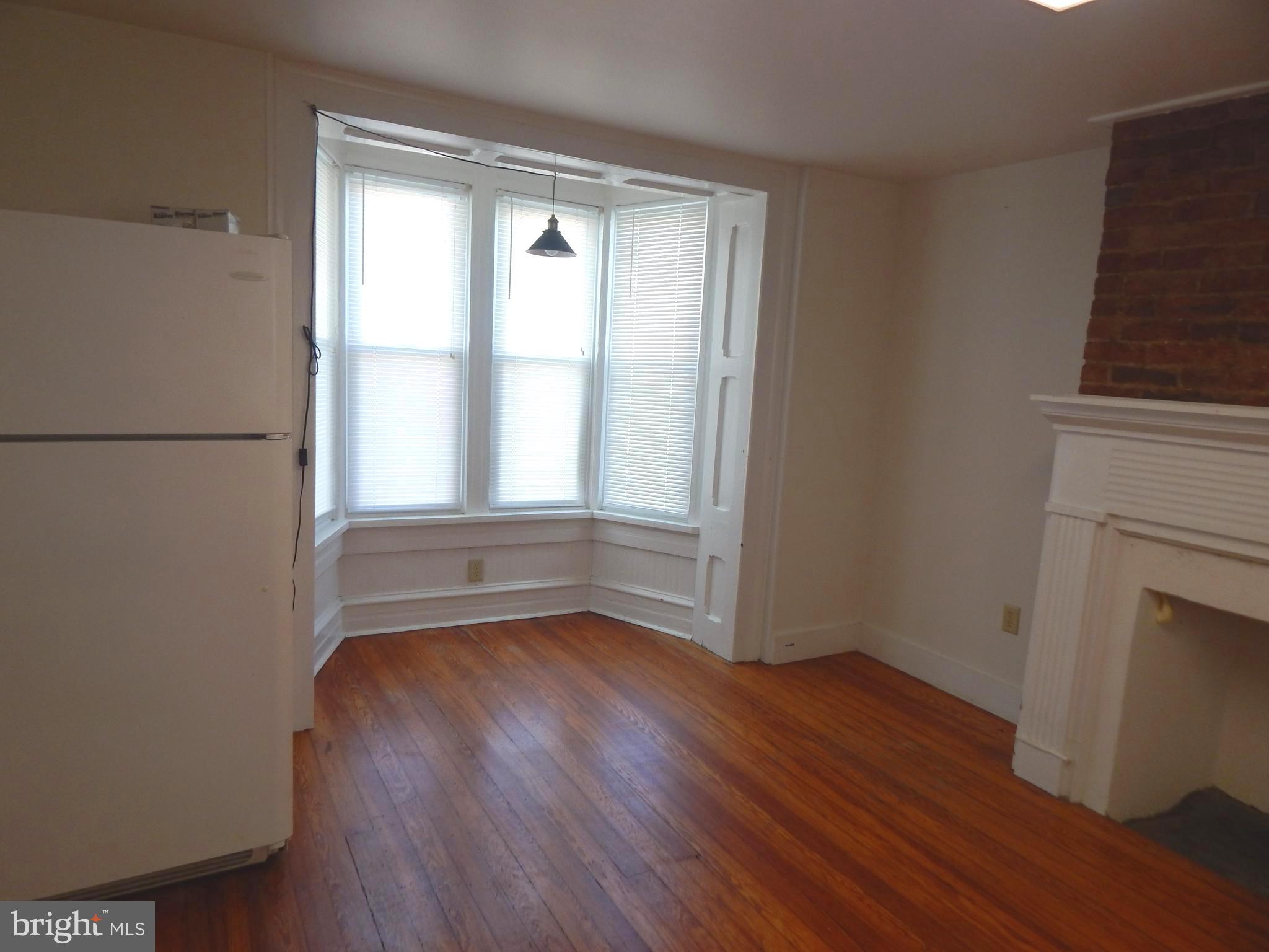 507 W JOHN ST