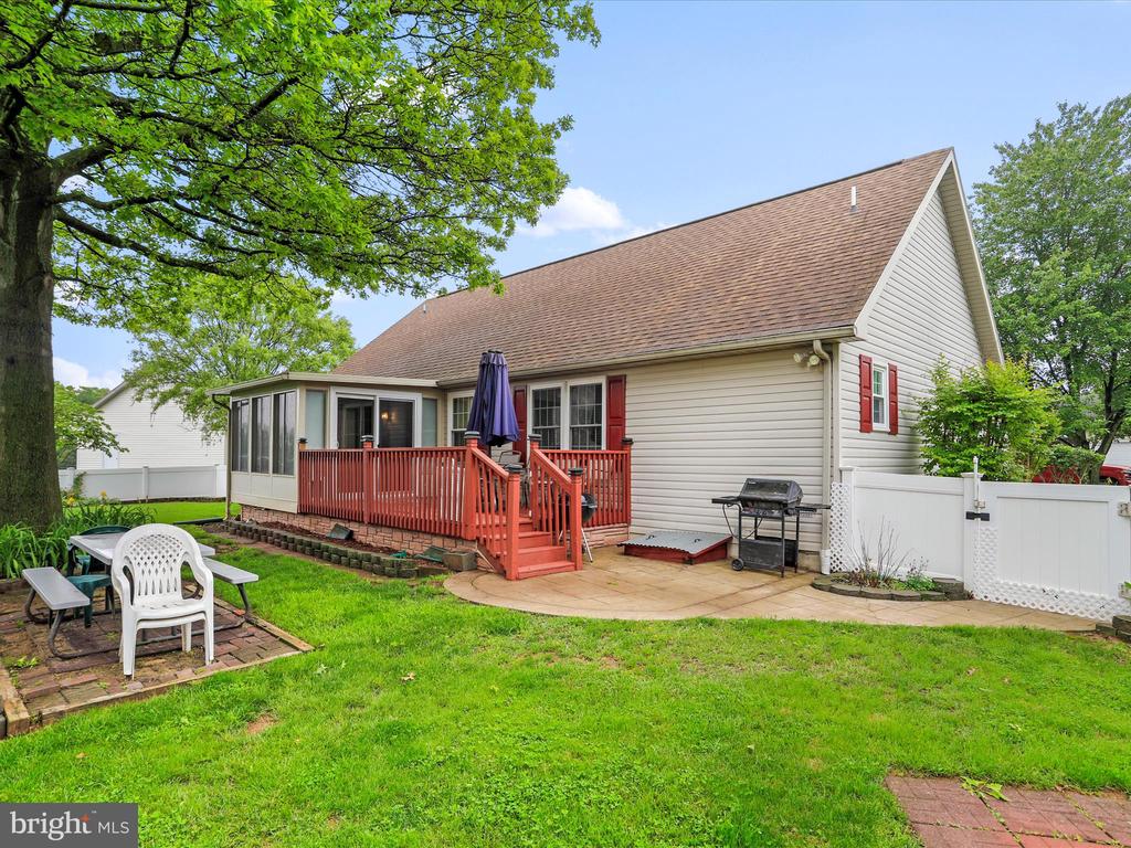 109 FINCH LANE