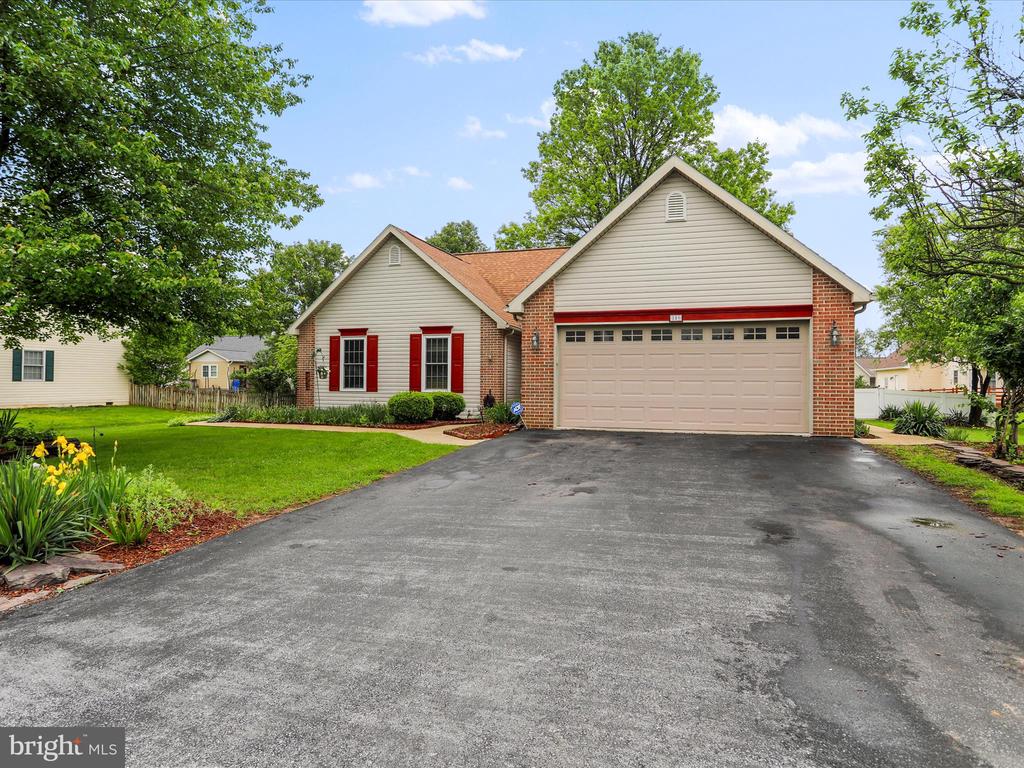 109 FINCH LANE